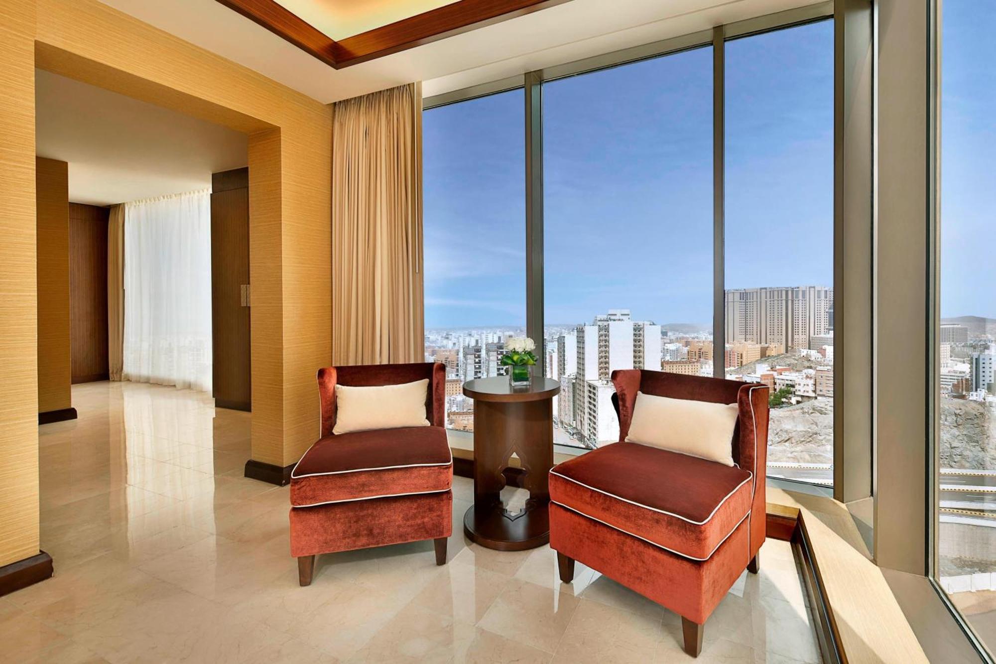 Jabal Omar Marriott Hotel Makkah Mecca Exterior photo A view of the living room of a typical apartment