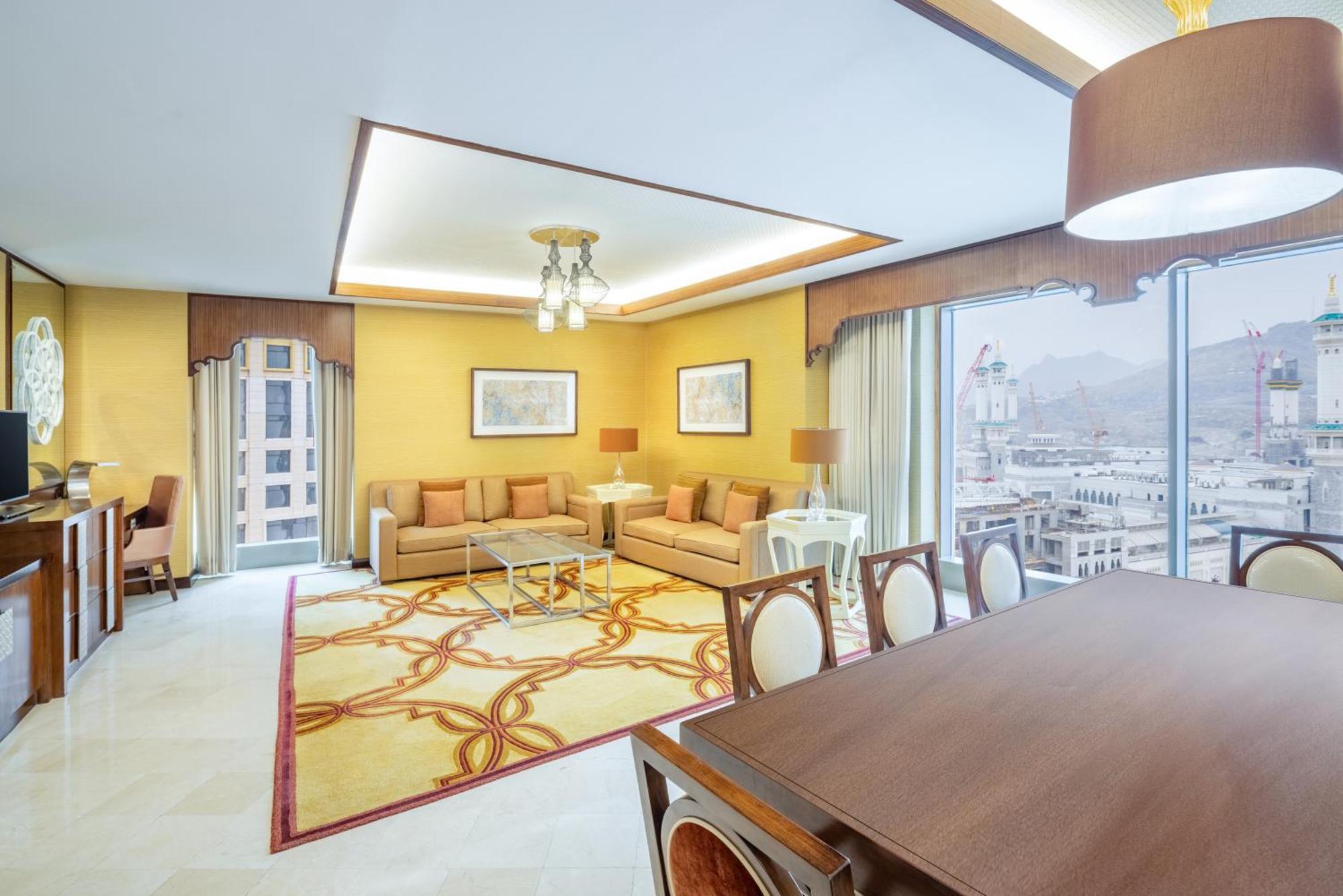 Jabal Omar Marriott Hotel Makkah Mecca Exterior photo Suite at the hotel